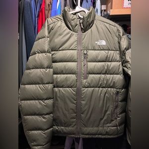 The North Face Aconcagua 2 Down Jacket - Men's Large - Like New